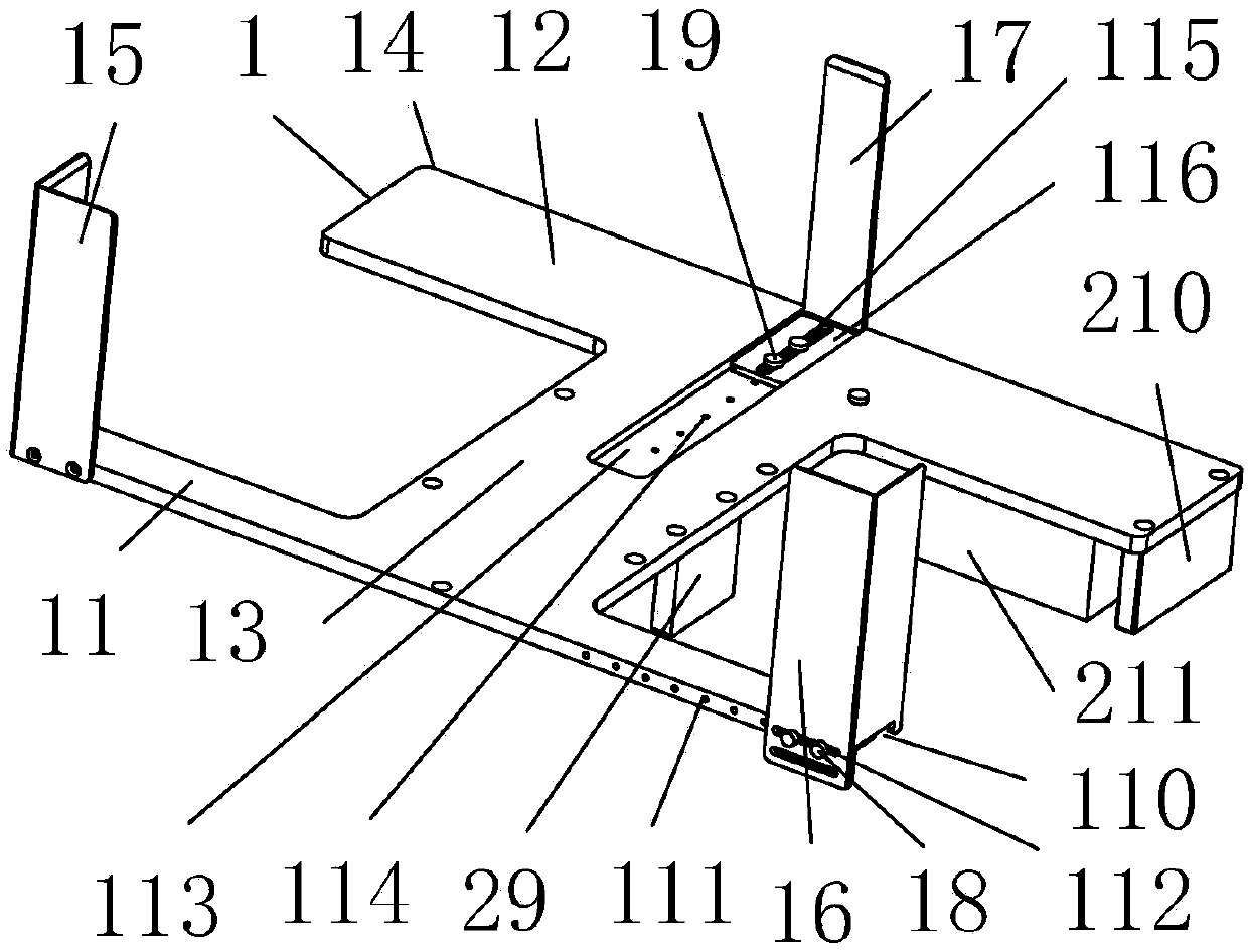 Tray automatic feeding device and automatic feeding method