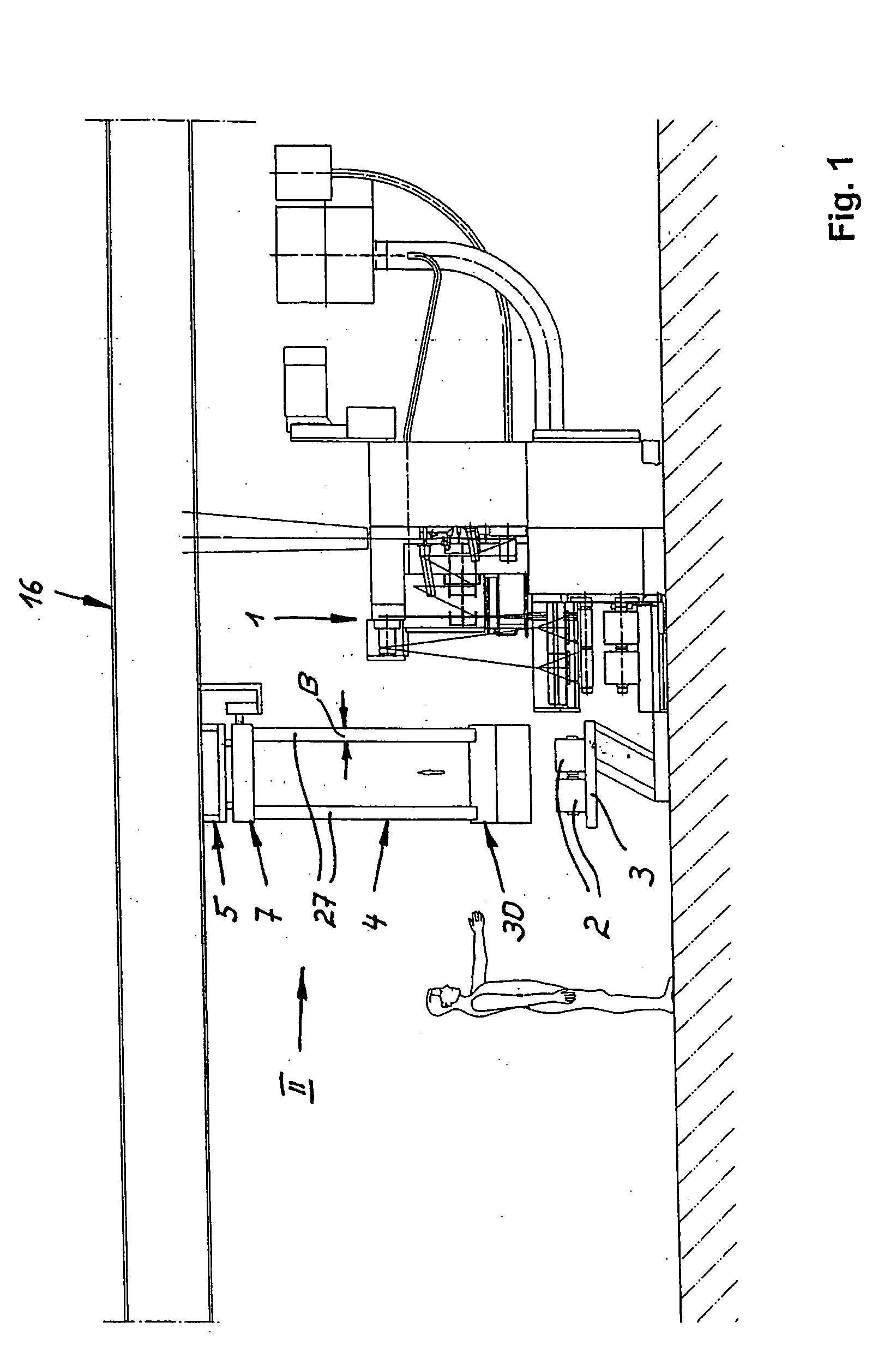 Transport apparatus for removal of bobbins