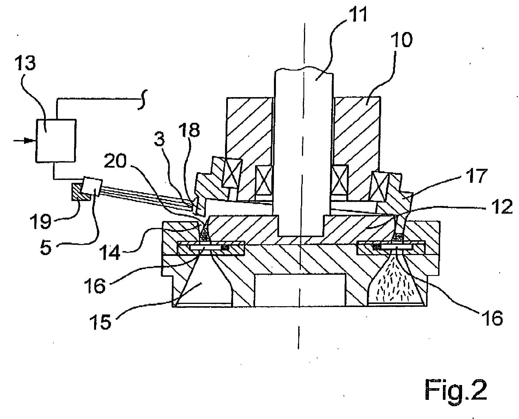 Method and device for detecting a fiber lap as well as a fiber cutting machine