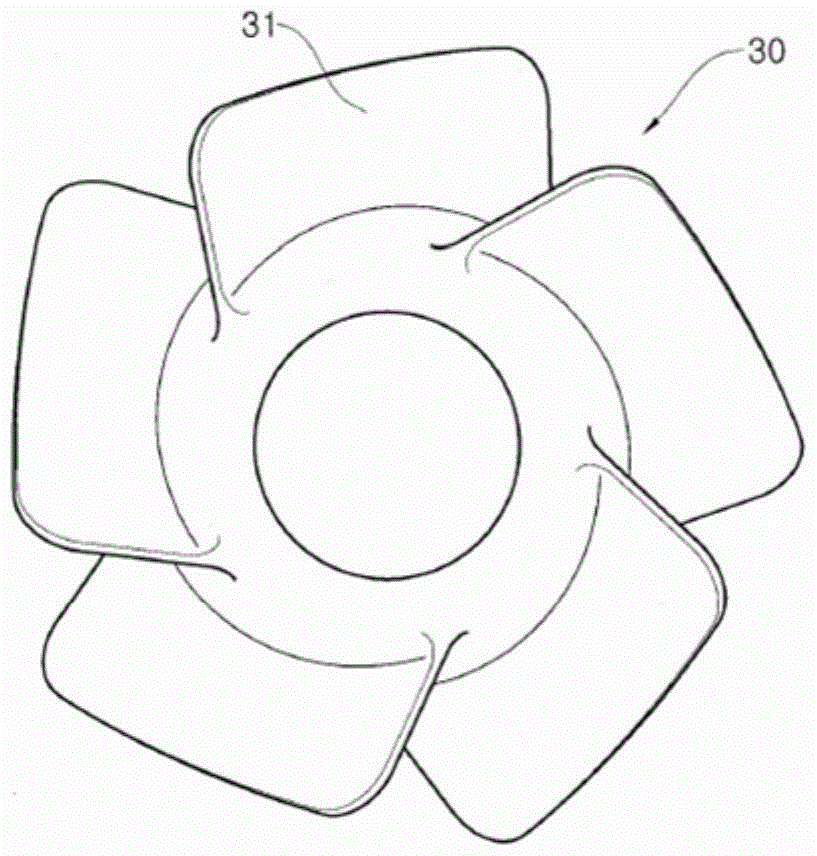 Propeller hub cap with fins