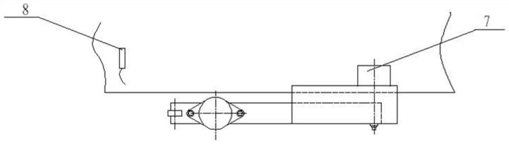 An automatic turning device for an automatic running machine