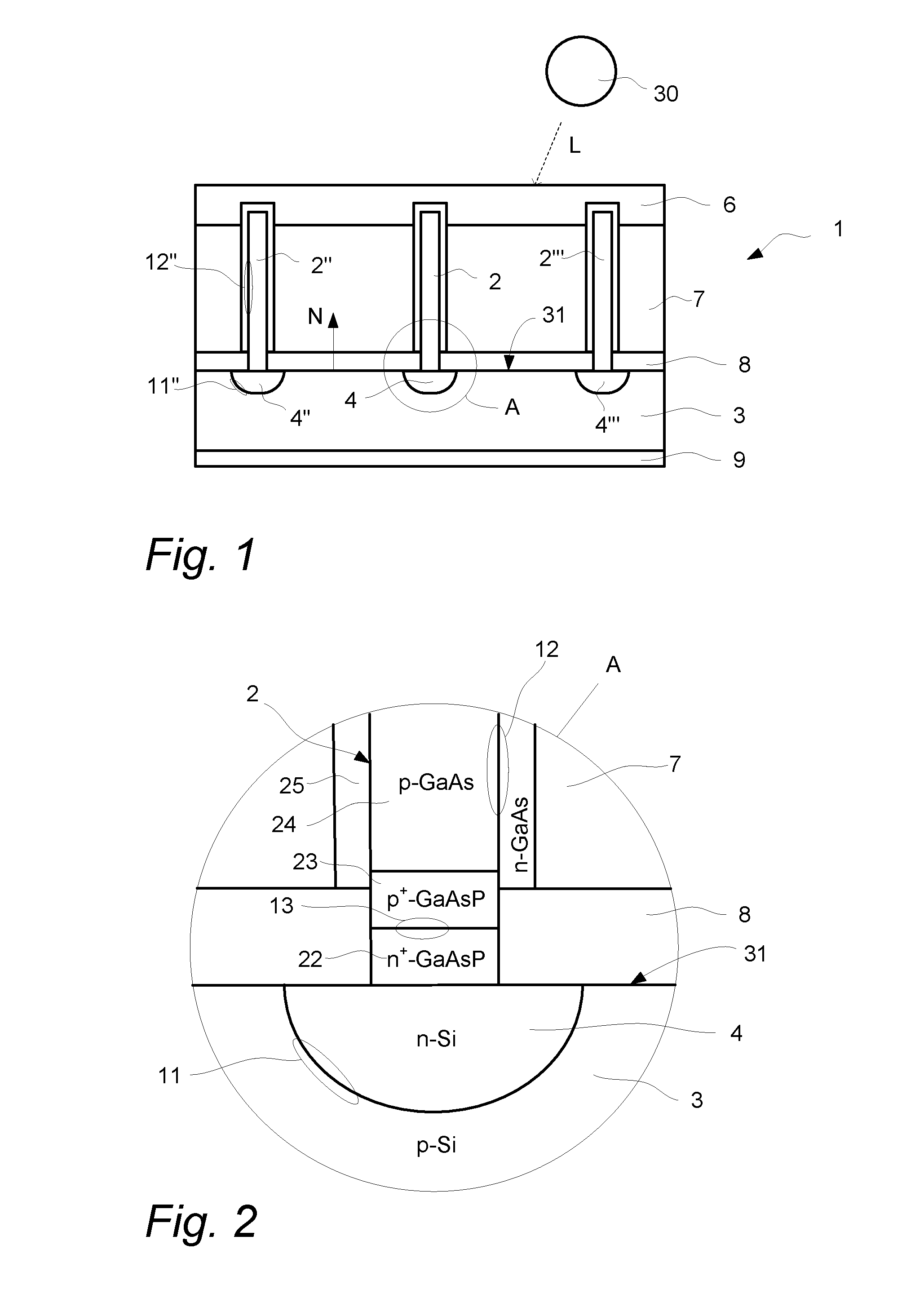 Multi-junction photovoltaic cell with nanowires