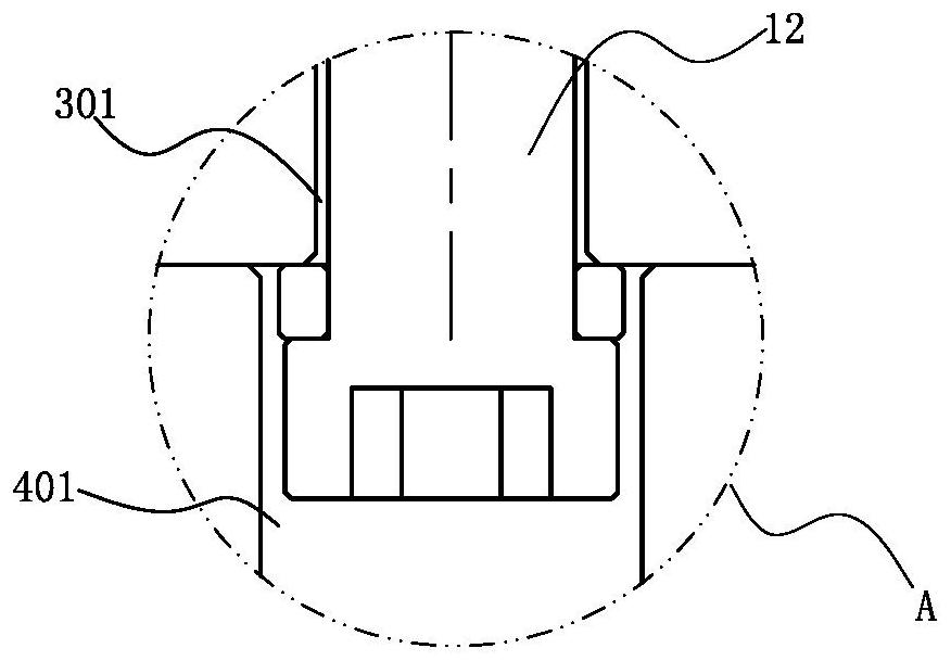 Front mold first pumping injection mold