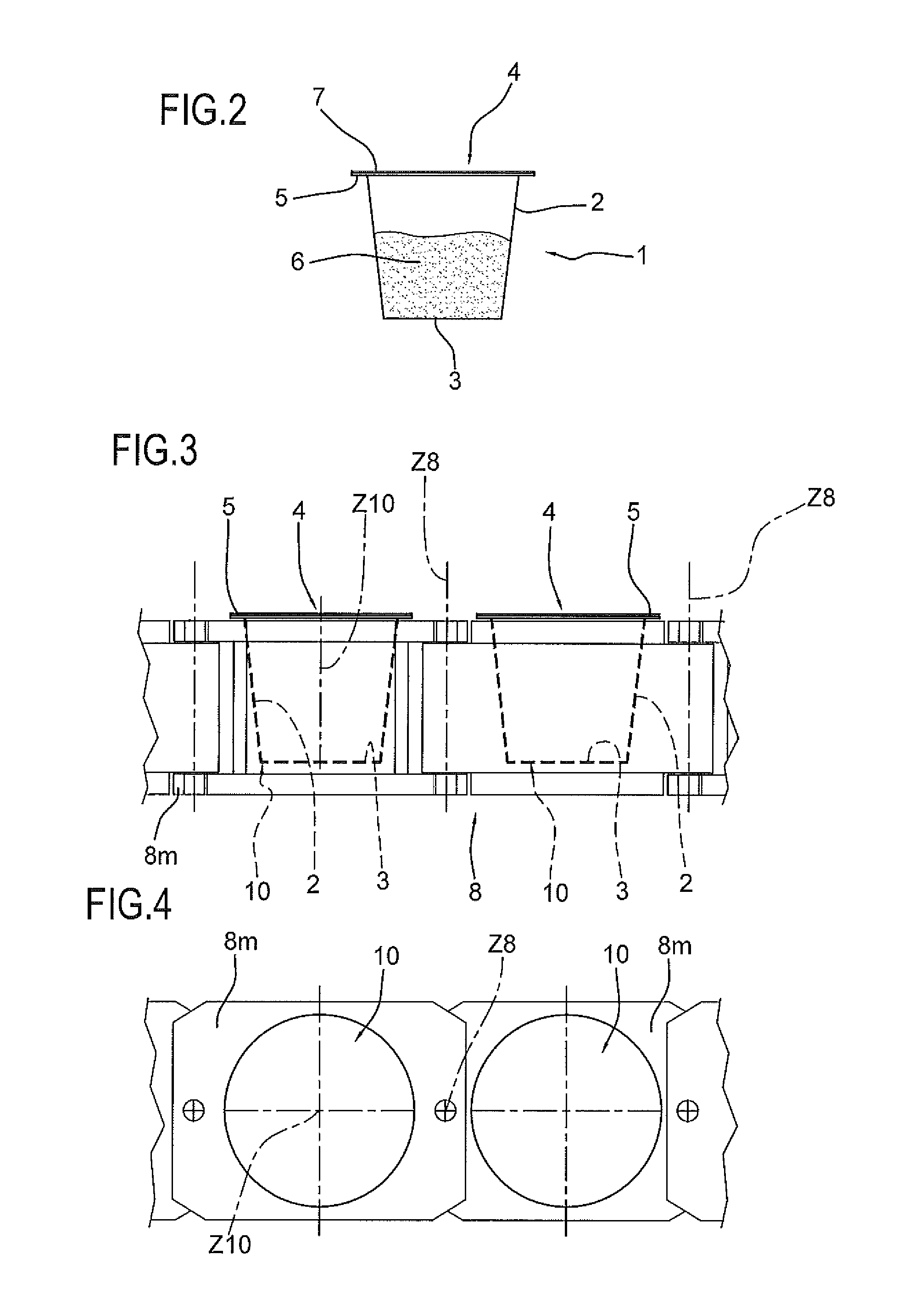 Machine and method for making single-use capsules for beverages