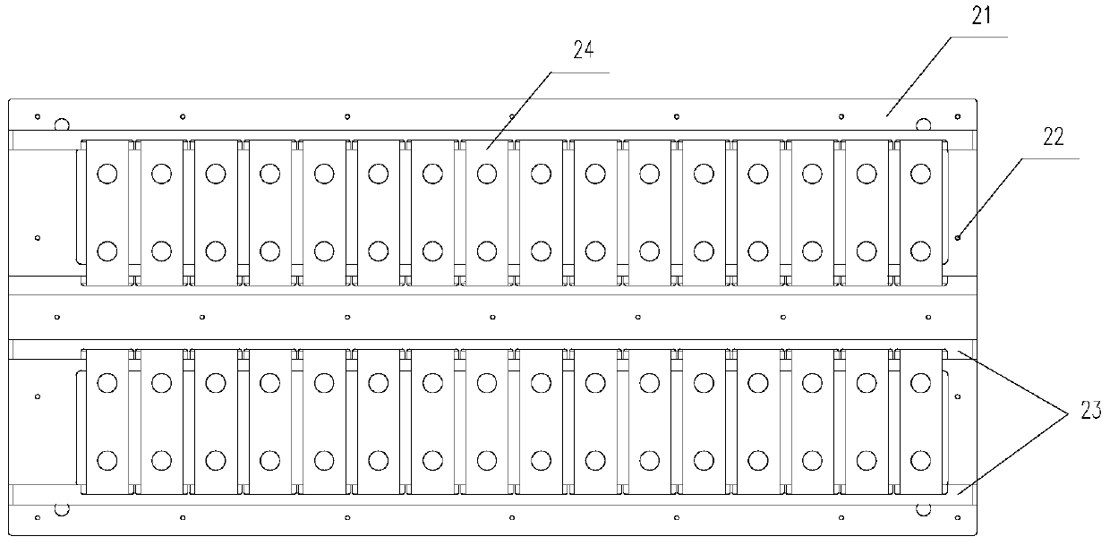 Non-contact infrared temperature measurement system based on square battery and test method