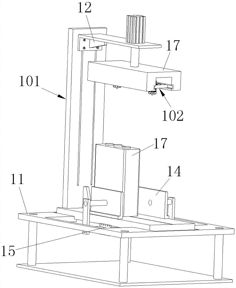 Insulation detection device and detection tooling between pole and cover plate of plastic case battery