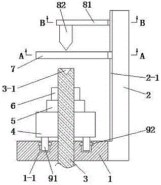 A gear hobbing machine for processing straight teeth