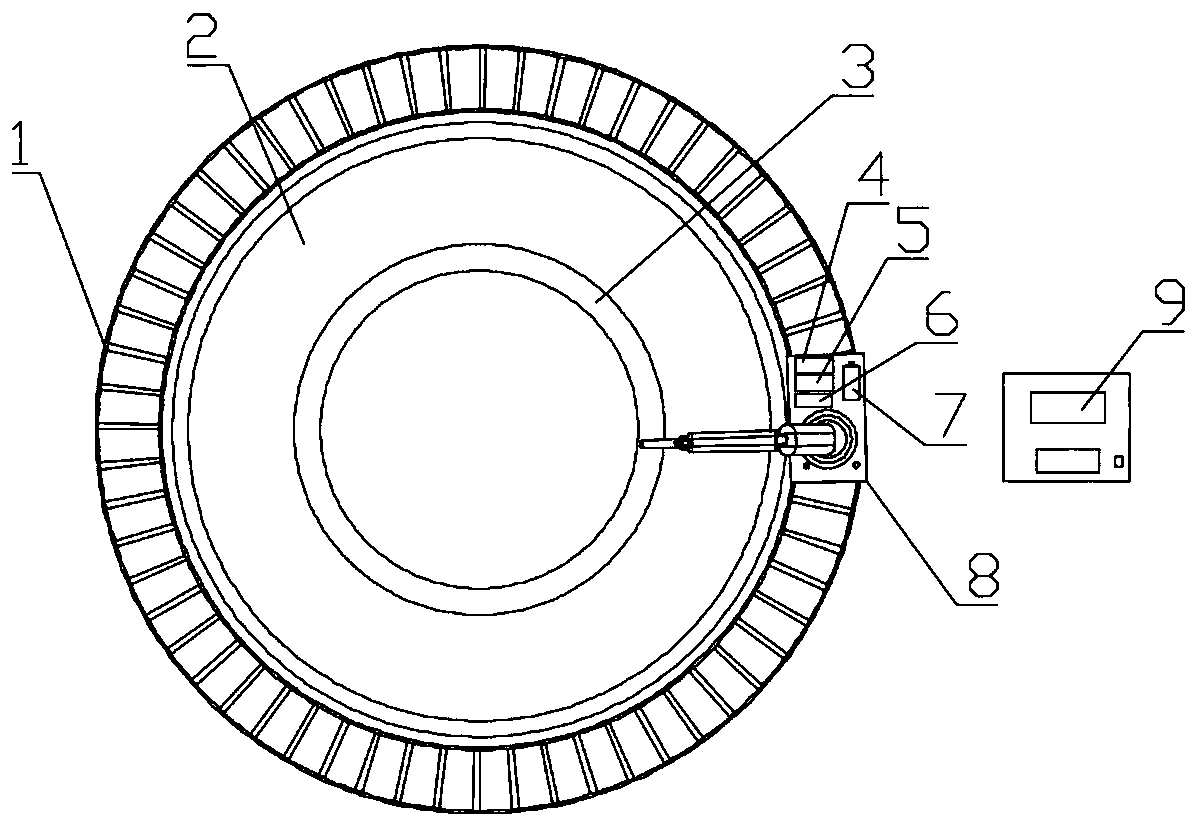 Track type ultrasonic detecting device for large ring member and ring member detecting method