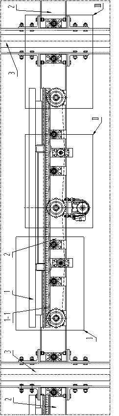 Comb tooth type vehicle carrier transverse-moving device