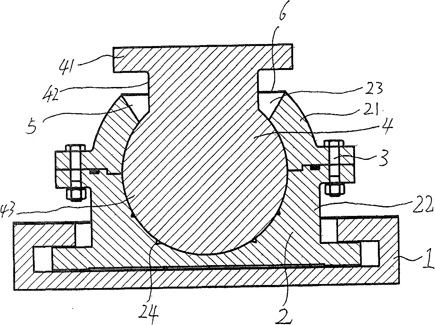 Large turn angle ball support