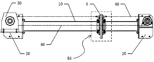 Strip steel spraying device and walking device thereof