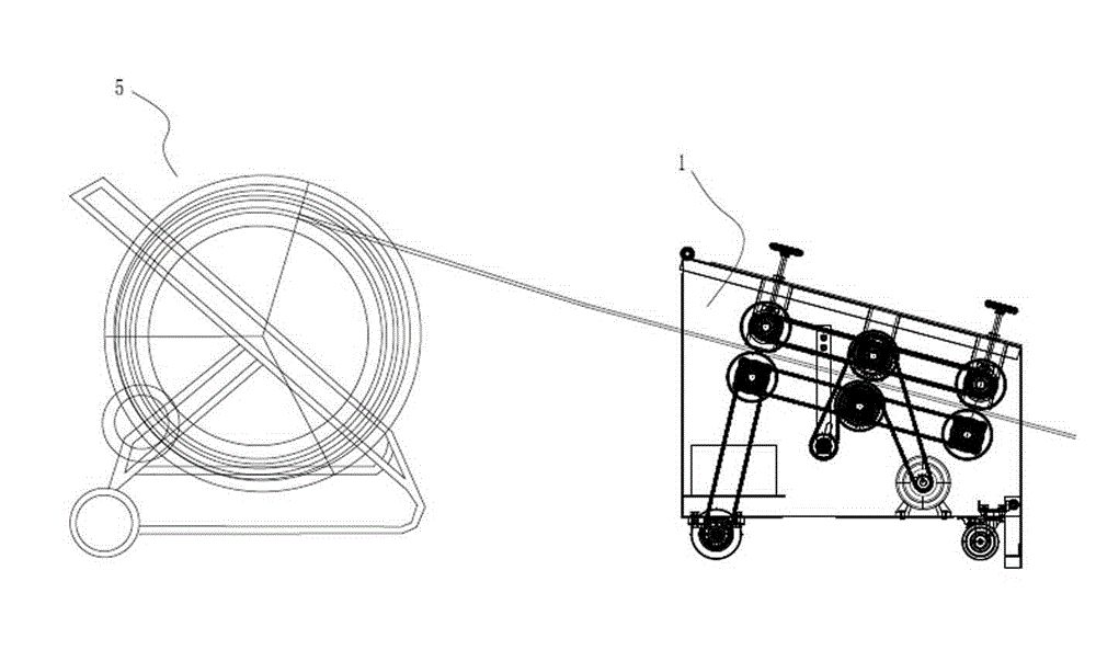 Fully-automatic tractor used for small cables