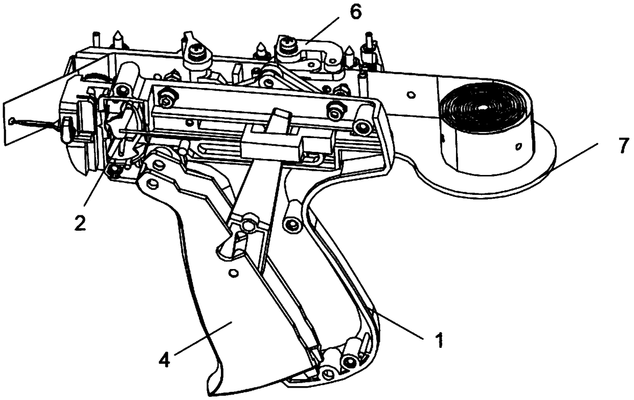 Tagging device for tracing to source of live fish