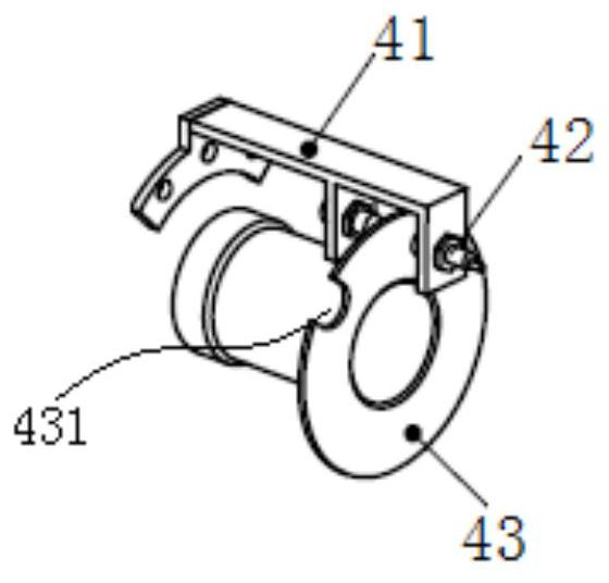 Method and device for controlling drilling inclination angle in underground coal mine composite drilling