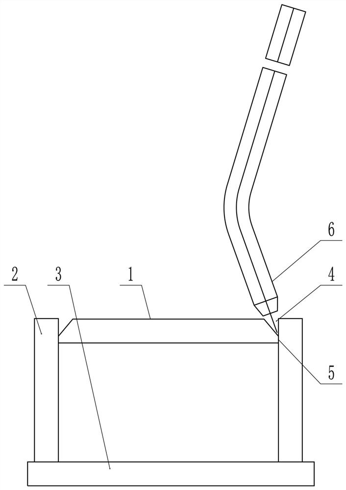 Method for automatically welding narrow groove of hydraulic support structural part