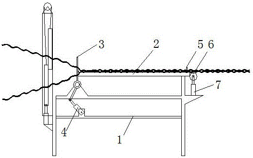 Mechanism for synchronously performing weft silk shifting and net moving of embossing netting machine