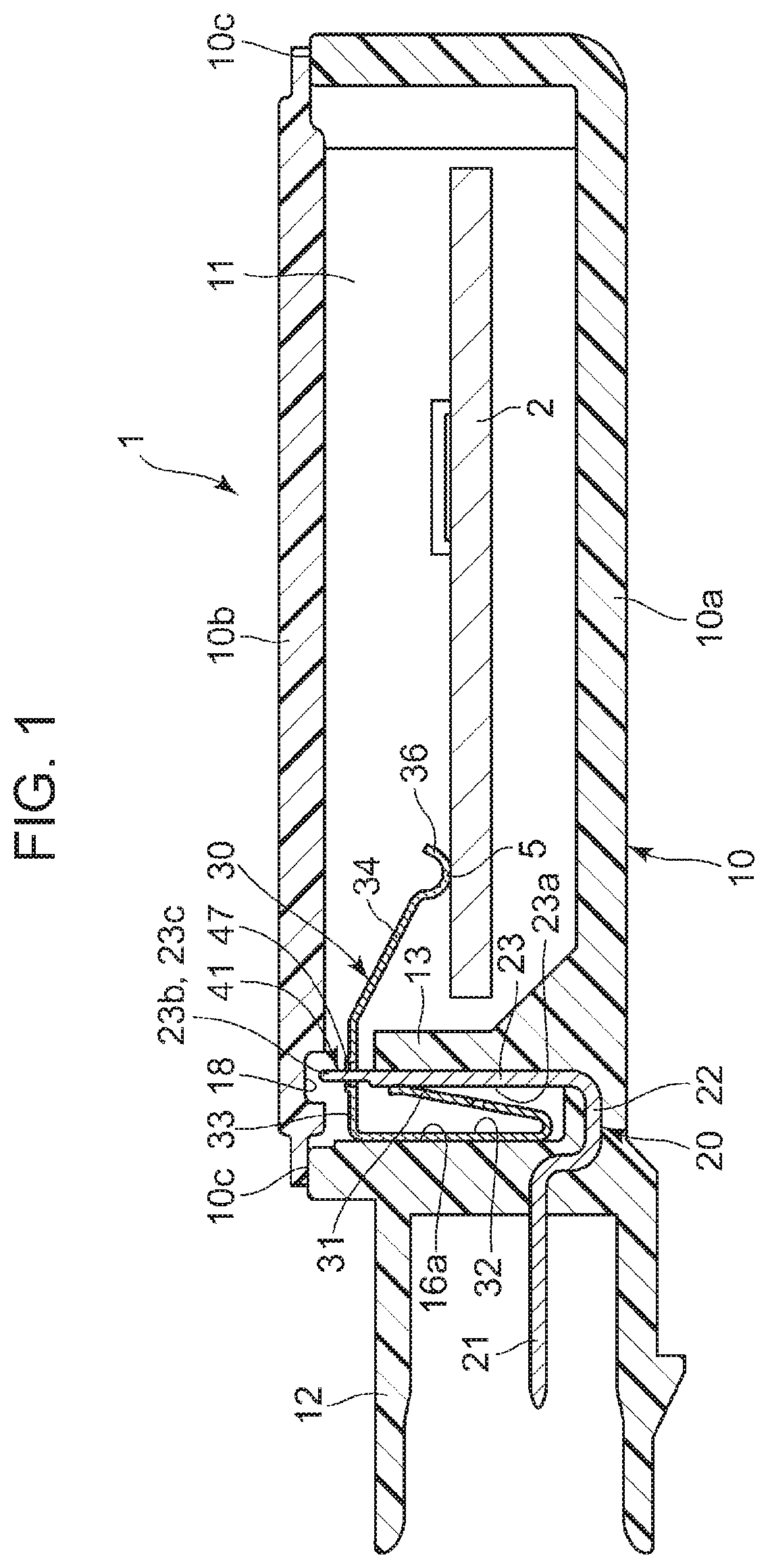 Electronic device having fixed conductive plates and elastic conductive plates