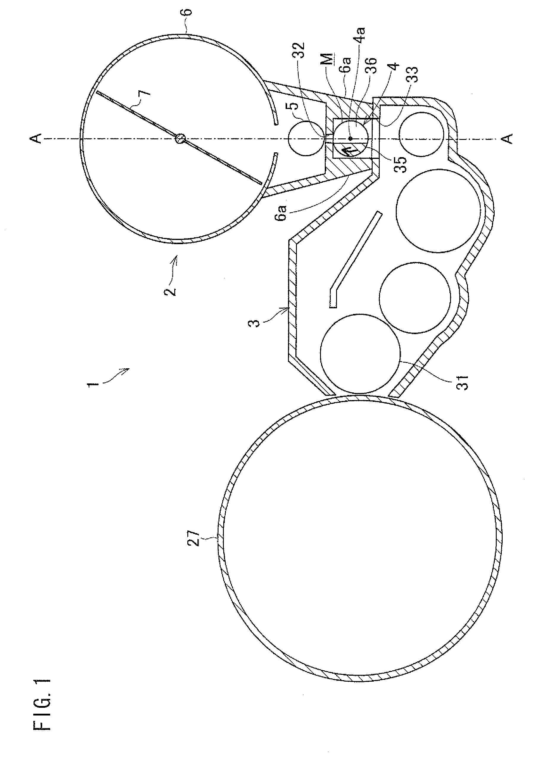 Development device and image forming apparatus comprising same