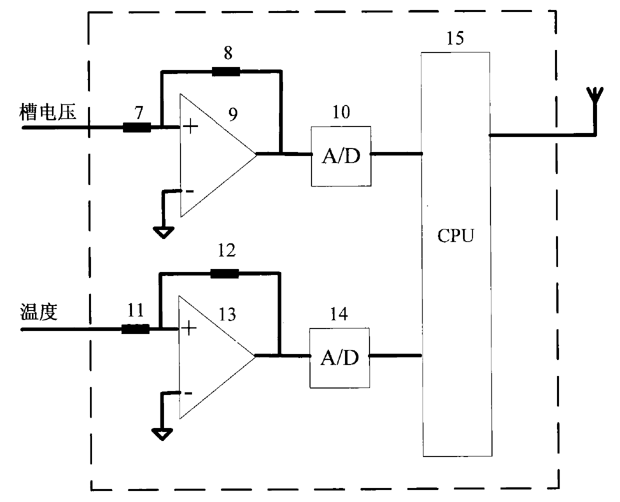 Wireless sensor used for detecting voltage of electrolytic bath and temperature of electrolyte