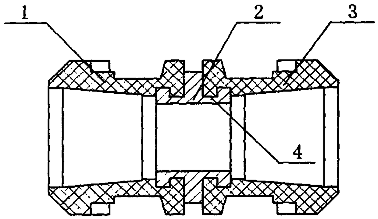 Fused pipe fitting enabling pipes of different materials to be connected