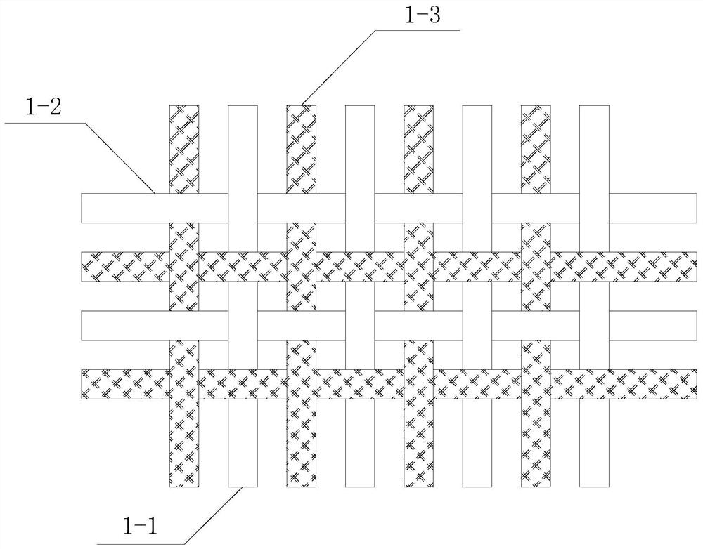 Elastic filter geotextile and preparation method thereof