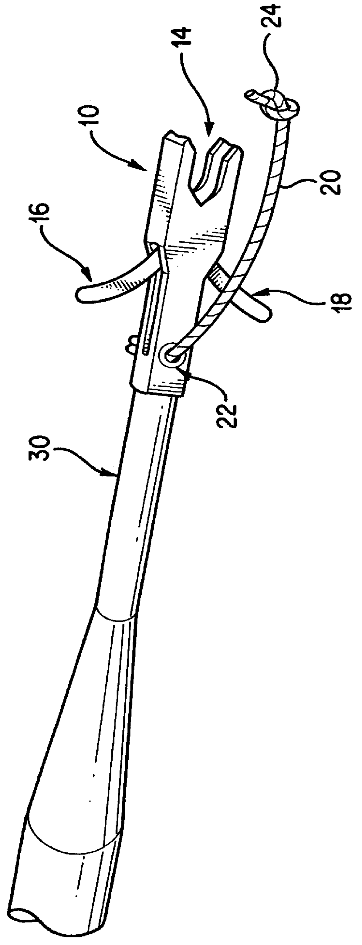 Snagging knotless suture anchor assembly