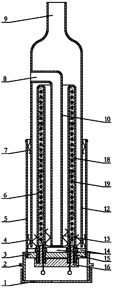 Double-flow tubular electric heater provided with insulating guide sleeve insulating material for scale inhibition of heat exchange surface