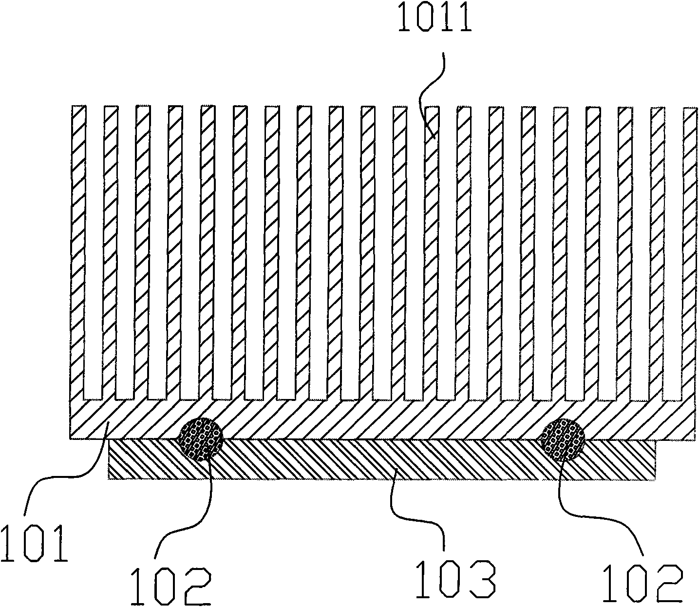 Hot air circulating heating insulation device and method for using same
