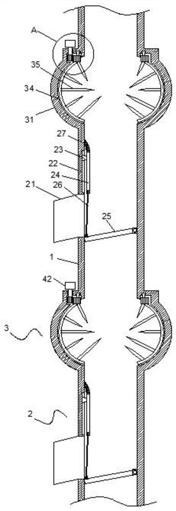 Anti-blocking multi-stage outlet for vibrating screen