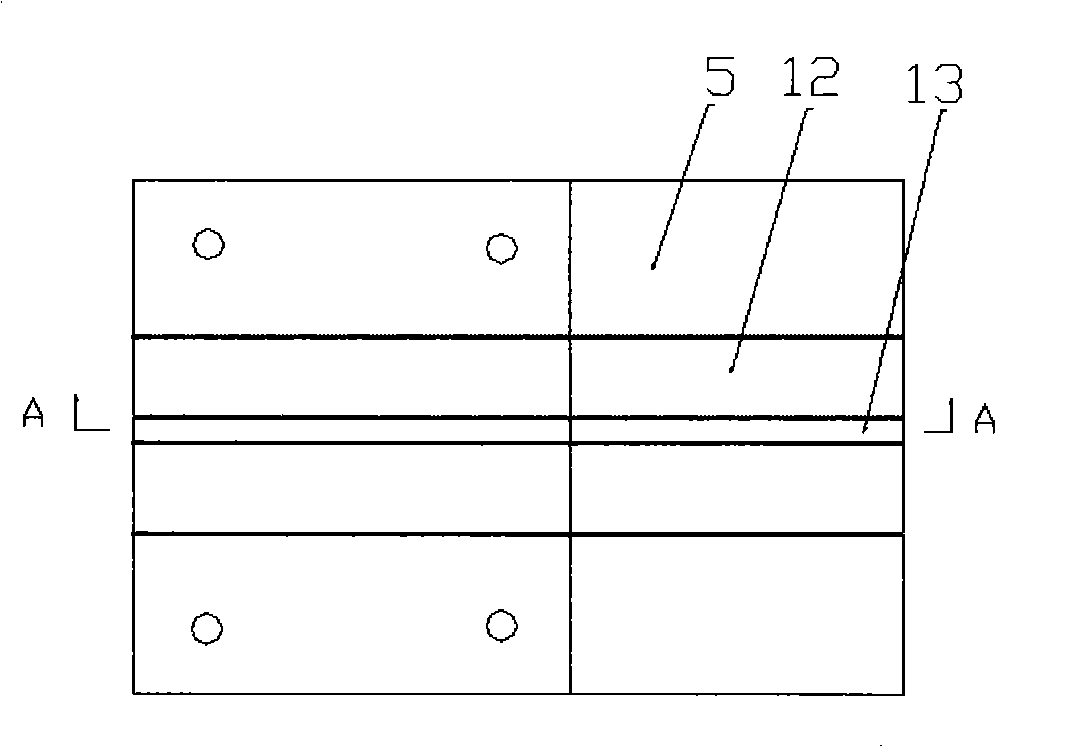 Roll welding device for producing noble metal composite band