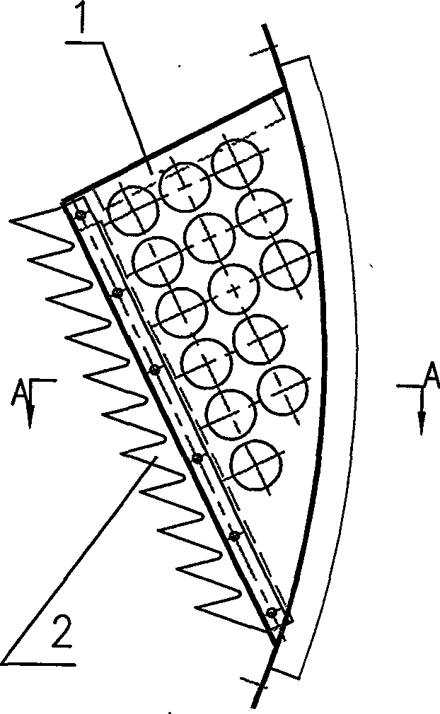 Novel bag-piercing cutter and drum screen internally provided with bag-piercing cutter