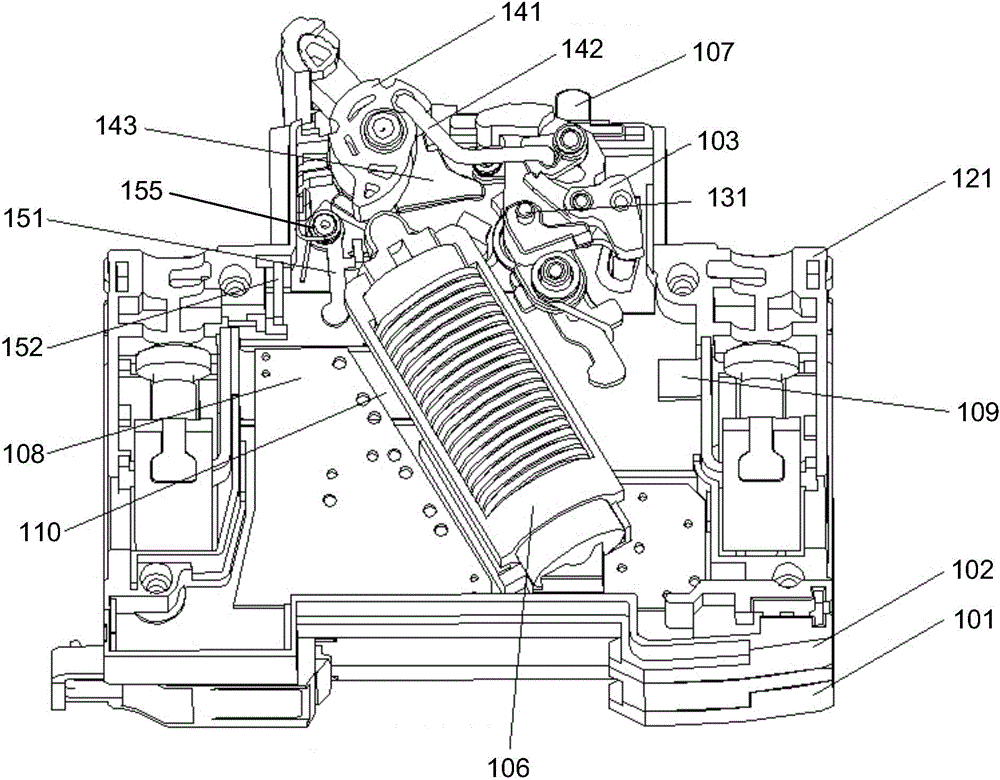Circuit breaker and automatic closing device thereof