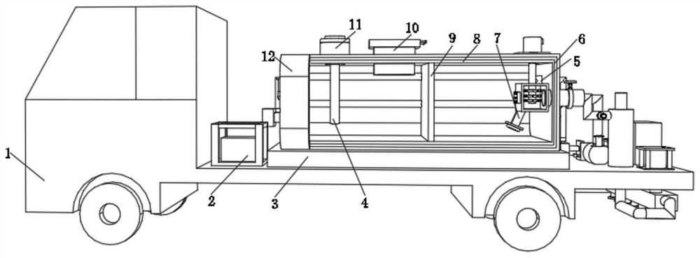 Efficient asphalt spreading vehicle with defoaming function