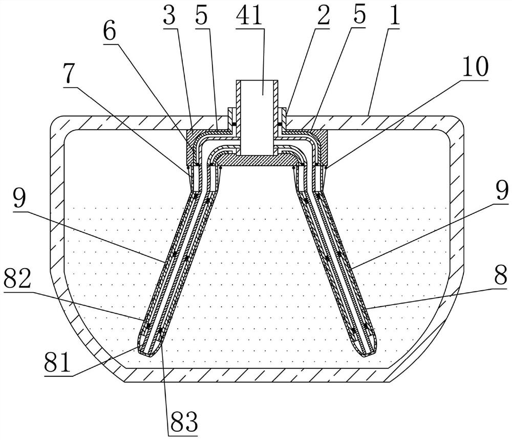 Material capsule with dynamic combined material pipe
