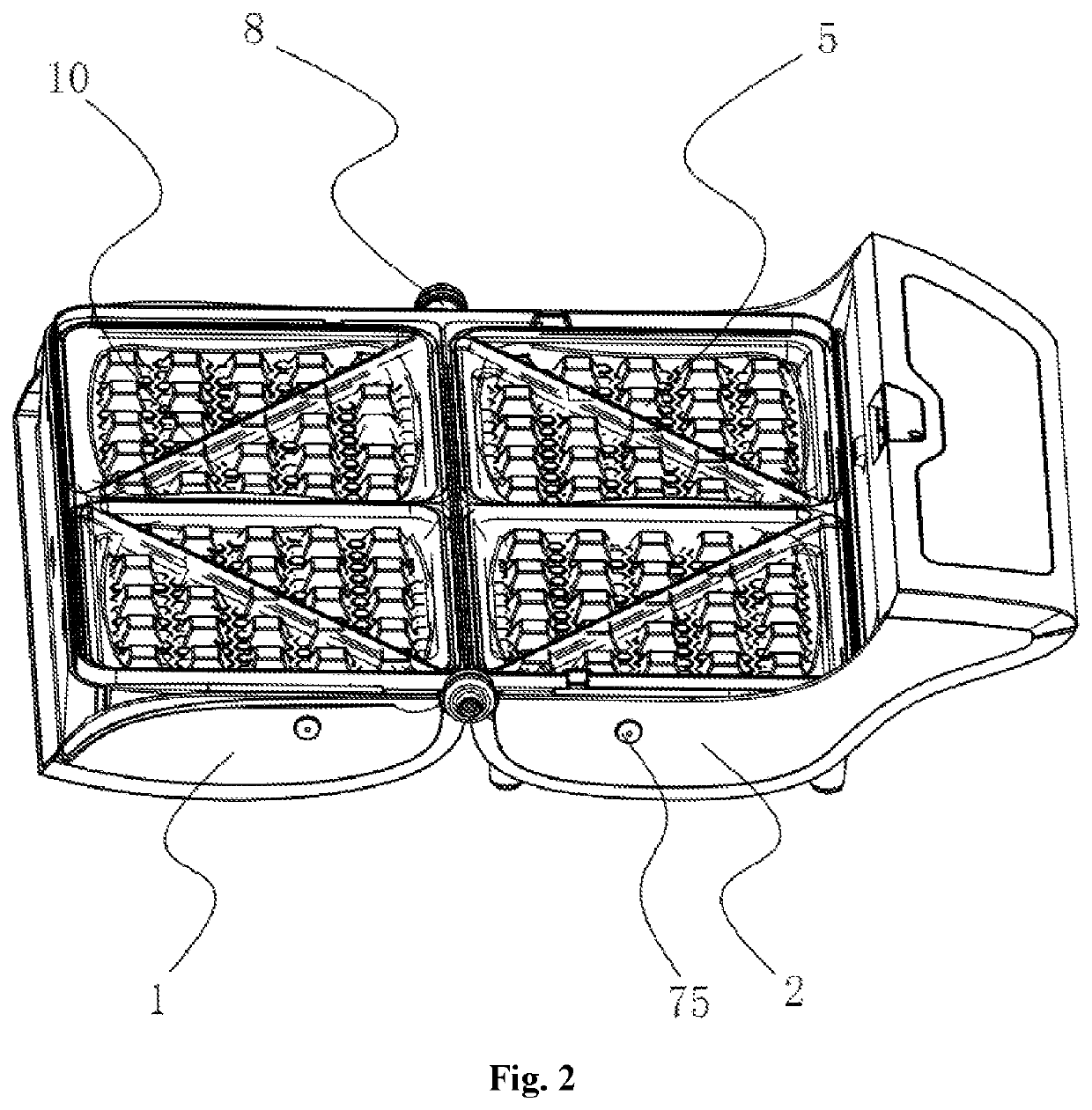 Cooking and baking device with seamlessly-jointed griddle plates