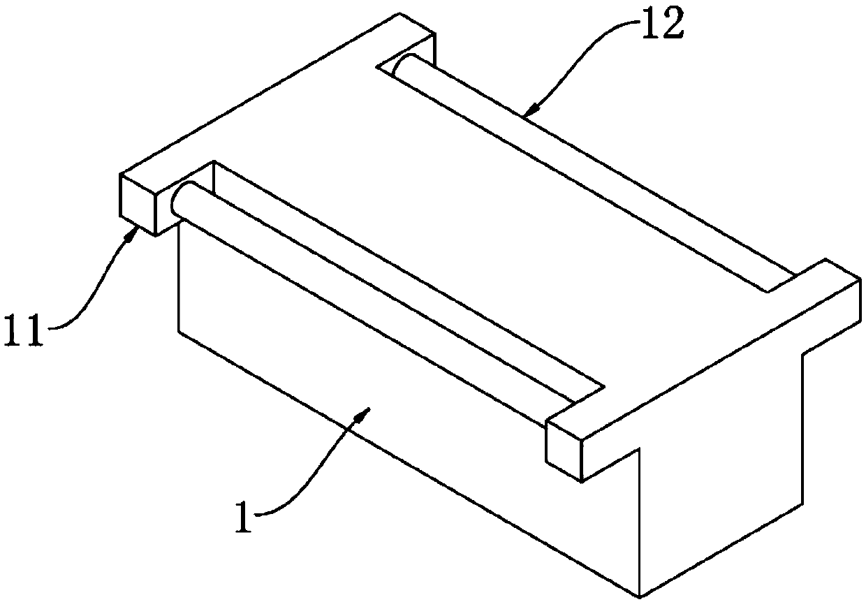 Plastic vacuum forming machine capable of conveniently changing pressing sheet