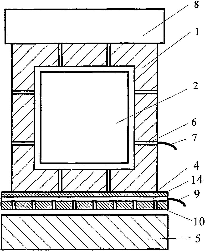 Horizontal gas/gas two phase composite linear primary method and device based on gravity balance