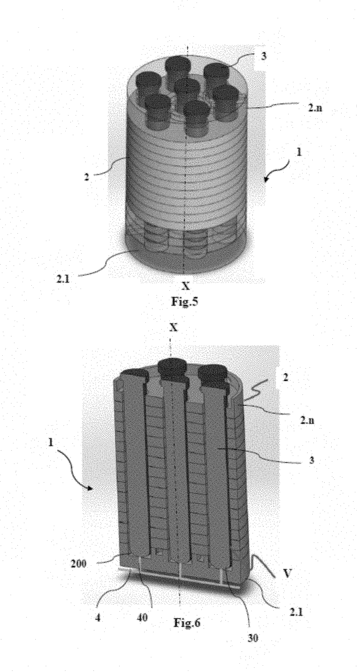 Hydrogen storage tank produced from a thermally insulating material forming cylindrical casings containing hydrides