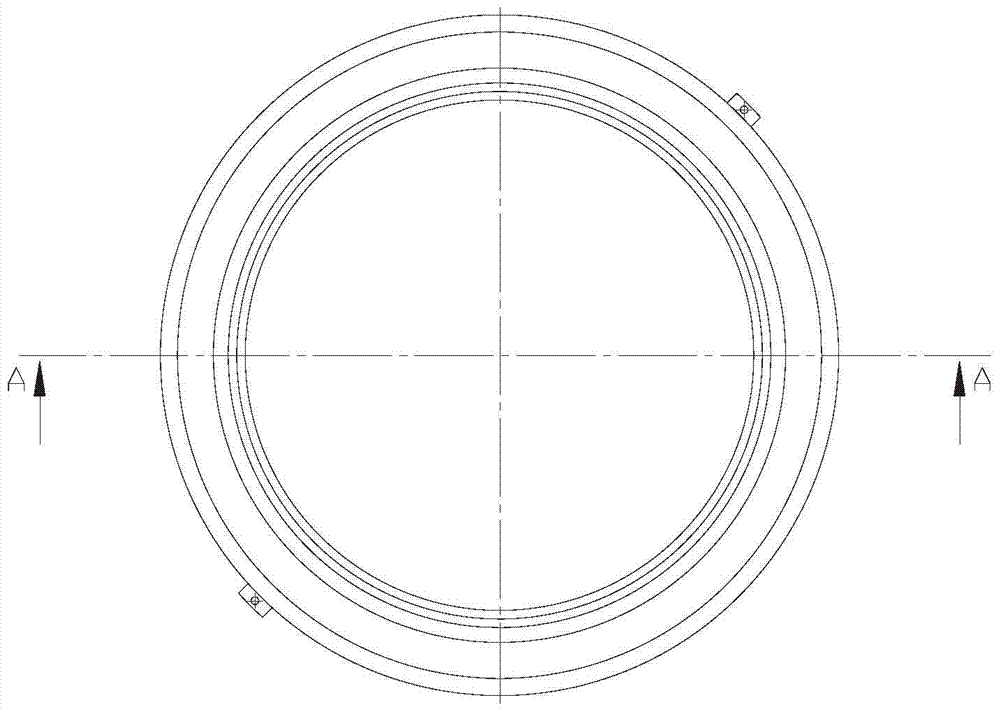 An anti-splash and anti-adhesion type process cavity for a track machine uniforming unit