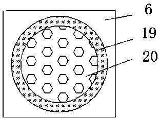 Domestic cooling device with high practicability