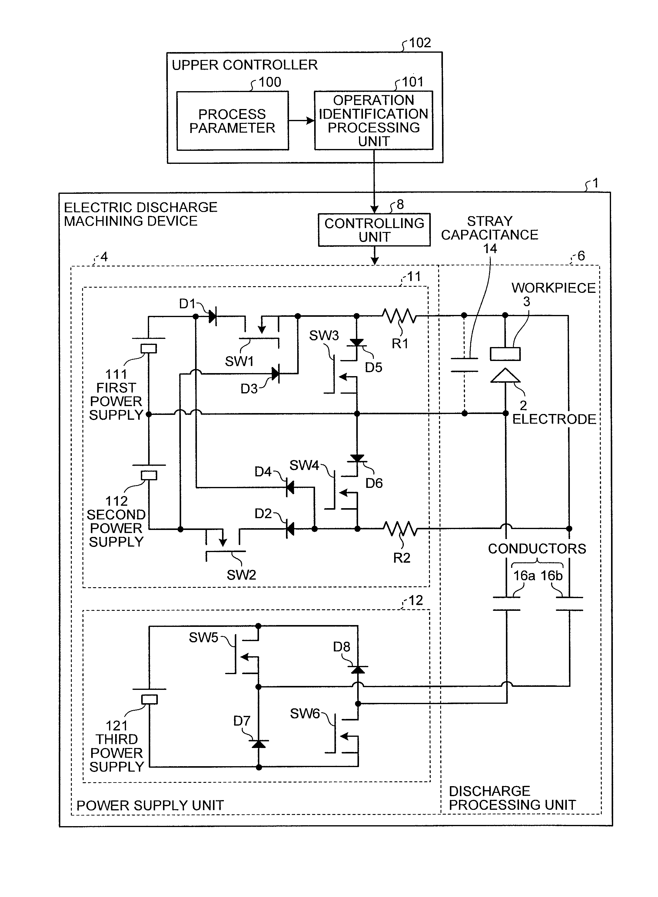 Electric discharge machining device that applies a voltage pulse between a processing electrode and a workpiece