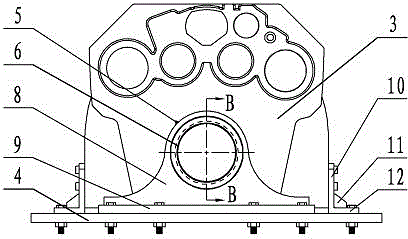 Engine supporting foot for flexible base