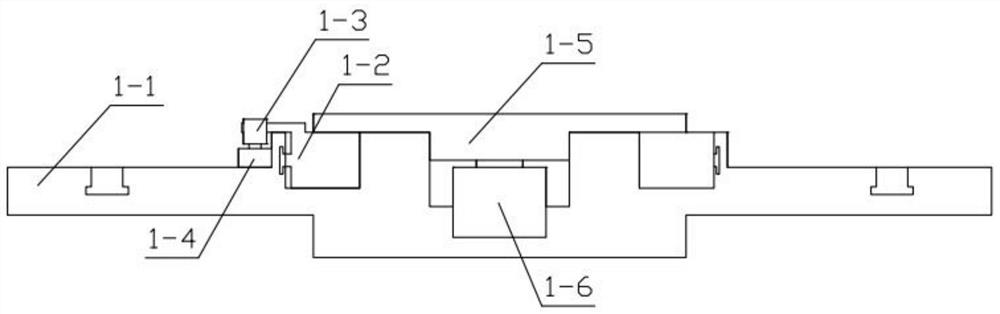 A ceramic casting device