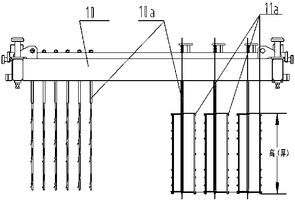 Tooling for assembling a reinforced mesh cage