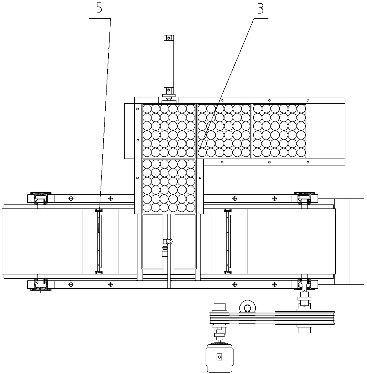 Honey pomelo slicing device and slicing method for producing honey pomelo preserved fruit