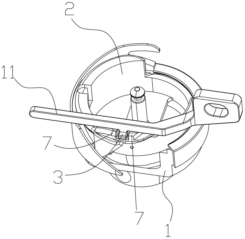 Rotating shuttle mechanism and rotating shuttle box