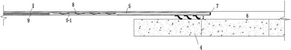 Pushing telescopic self-locking device and method for reducing formation loss caused by shield tail clearance