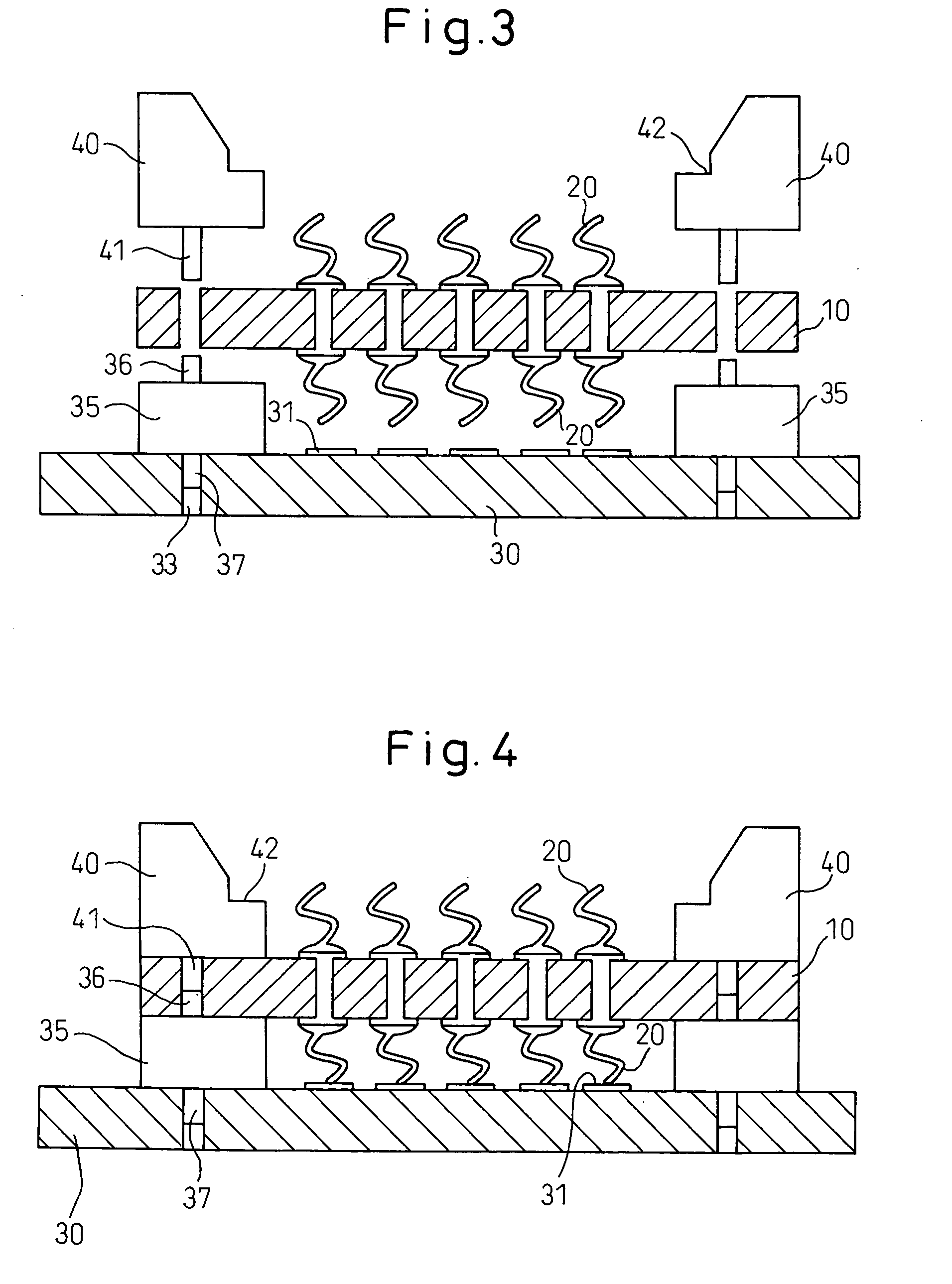Semiconductor device having external contact terminals and method for using the same