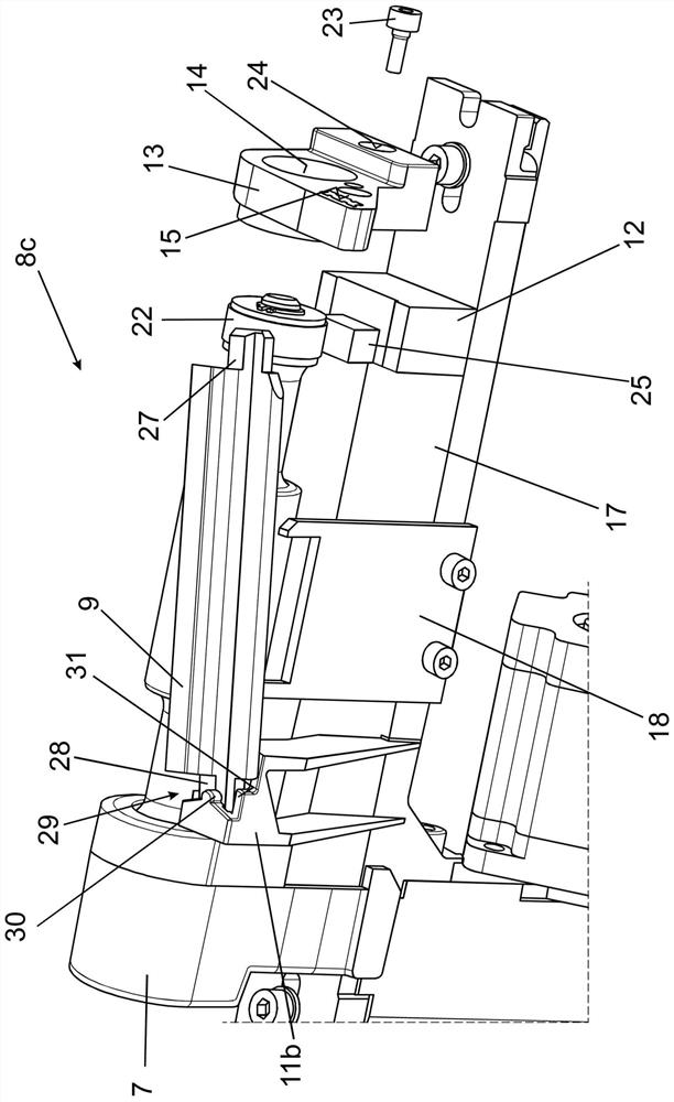 Carrying device for an apron drafting system