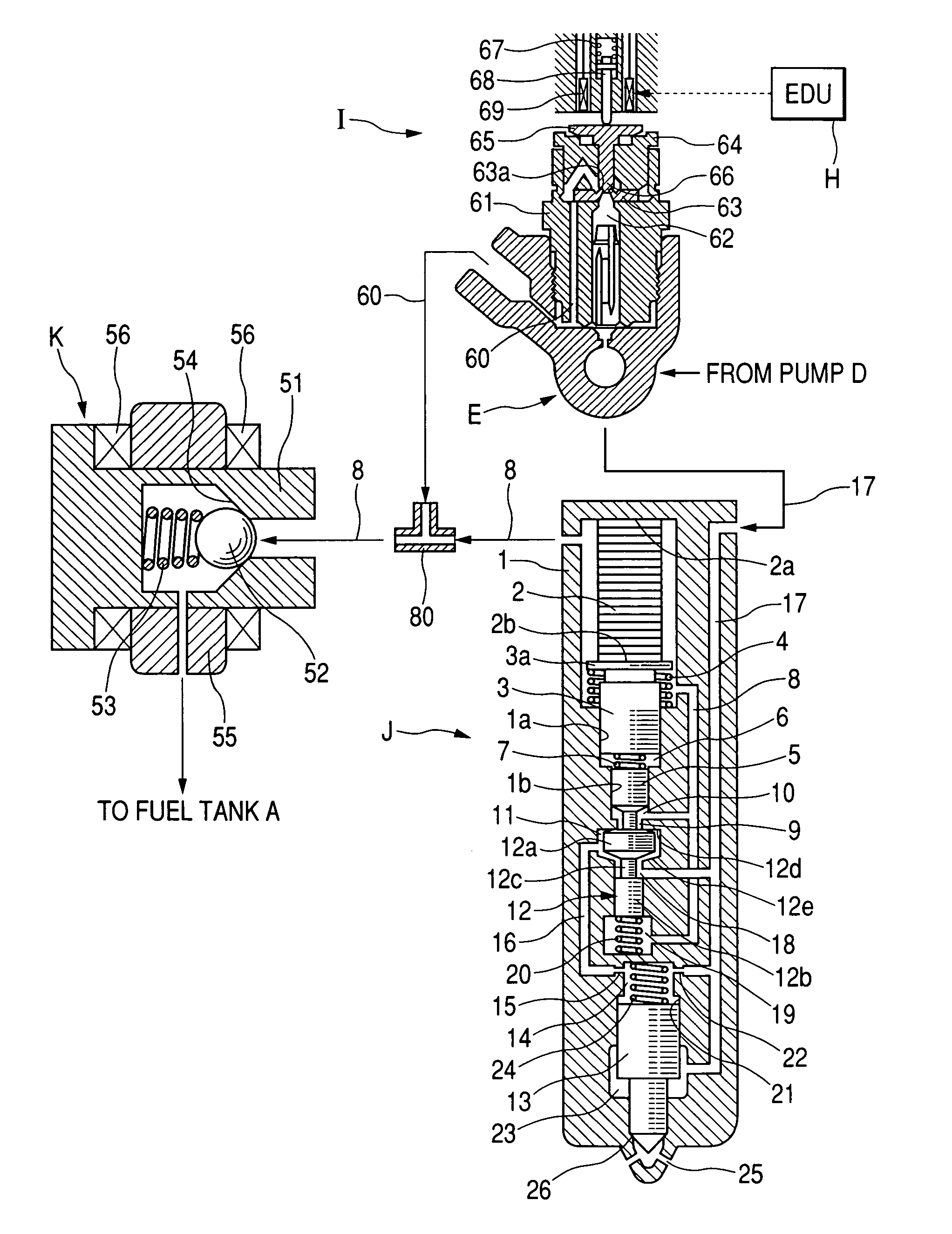 Fuel injection apparatus having fuel supplier for displacement amplifying chamber